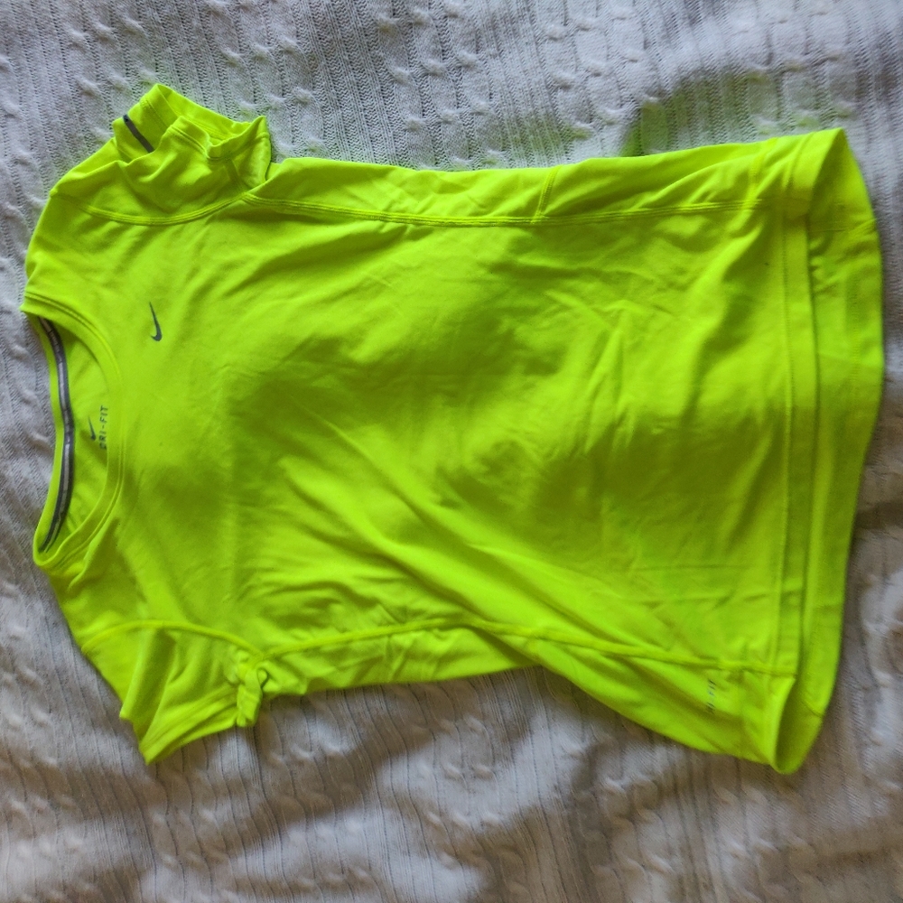 Nike dry fit running t shirt